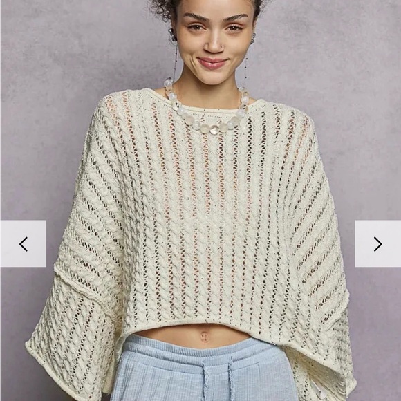 POL Tops - POL SKYLINE shimmer cableknit cropped sweater in ivory womens medium NEW